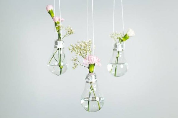 Comment fabriquer des objets utiles à partir de matériaux recyclés ?